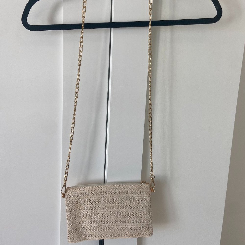 cream straw crossbody with gold chain